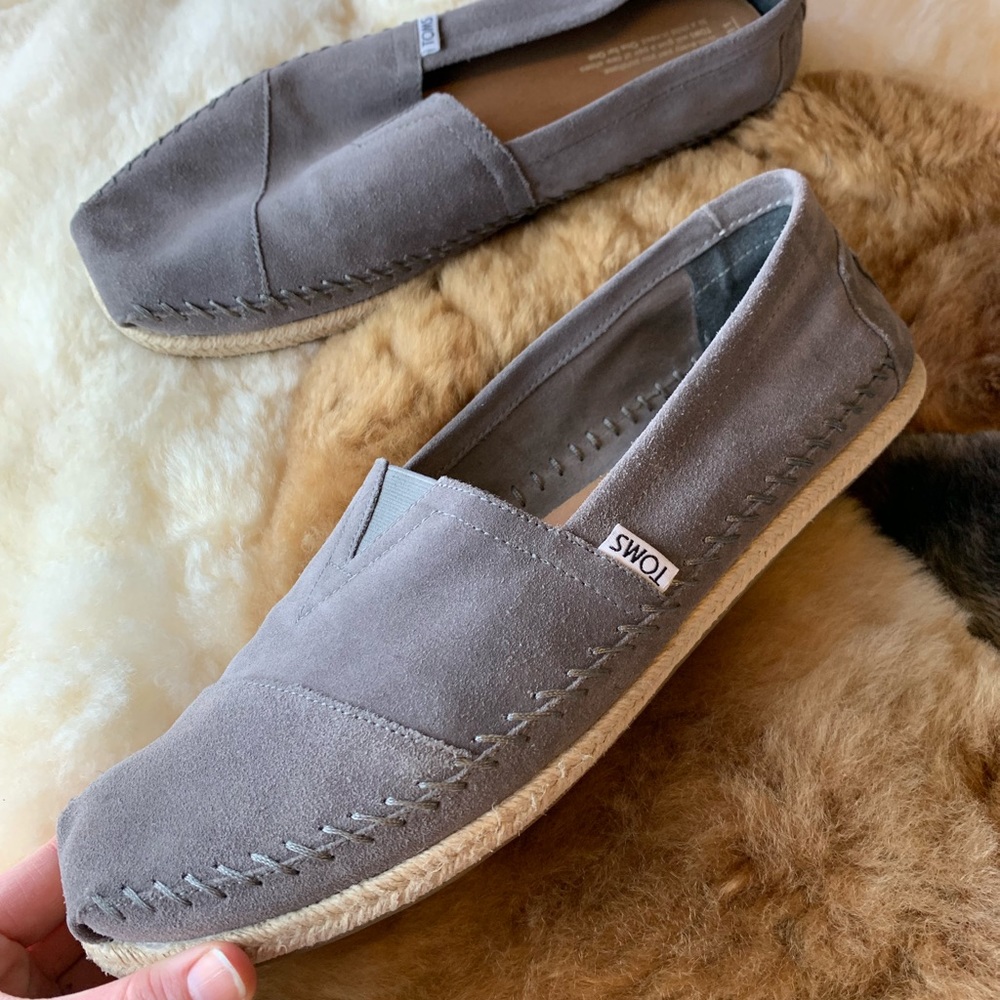 Toms Gray Stitched Men’s Flats 11M